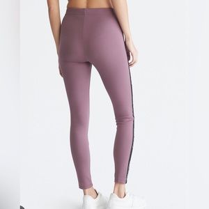 Calvin Klein Performance stretch Womens leggings XS. Like new Perfect for summer